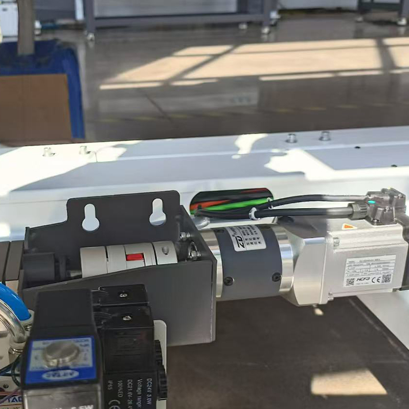 آلة توزيع ختم ثابتة CNC ثابتة